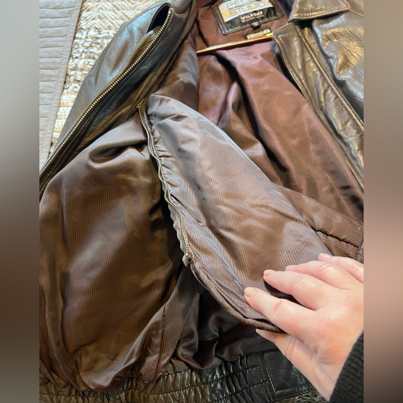 Wilson Leather Pelle Studio XL Leather Jacket with Thinsulate Liner - Picture 2 of 8